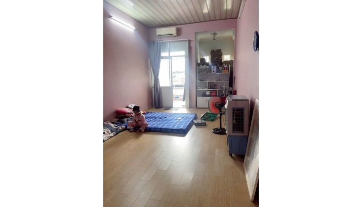 Bán nhà mặt tiền khu họ Lê, Tân Phú, 4m x 20m, đường 12m, chỉ 8.5 tỷ