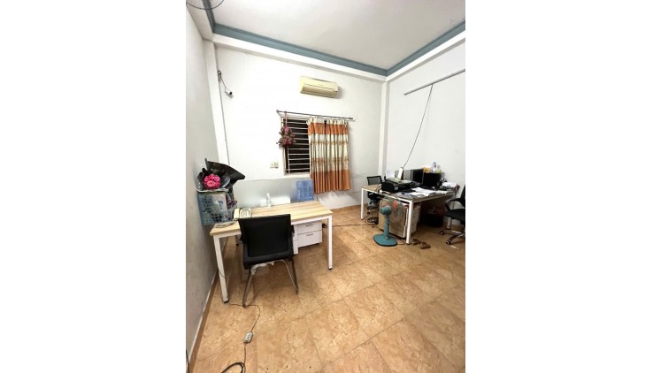 Bán nhà mặt tiền kinh doanh Trịnh Lỗi, Tân Phú, dt 4m x 21m, 3 tầng kiên cố, chỉ 11.5 tỷ