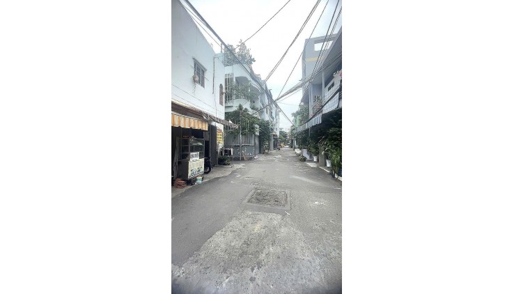 Bán nhà đẹp ở ngay Trịnh Đình Trọng, Tân Phú, ngang 6.6m, 5 tầng, chỉ 7 tỷ