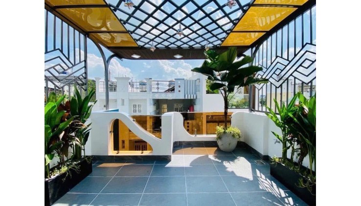 Ô tô ngủ trong nhà - nội thất VIP - thang máy xịn sò- gần trườngTHCS Nguyễn Du phường 11 Gò Vấp - Dt 62m x 5t - mt4m - chỉ 9.9 tỉ