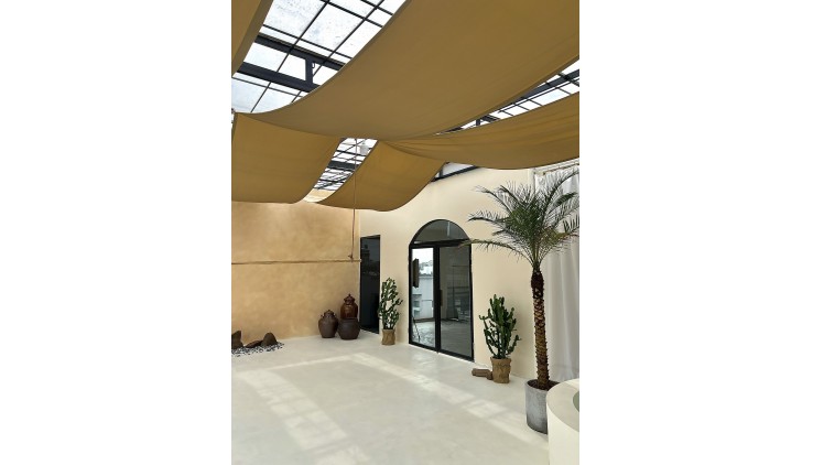 QUẬN TÂN BÌNH, CẦN SANG NHƯỢNG GẤP STUDIO TRUNG TÂM QUẬN HOẶC CHO THUÊ THEO THÁNG , HỢP TÁC KINH DOANH , Tel : 0945339644  ( chính chủ )