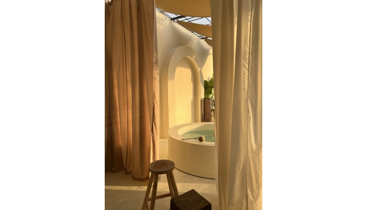 QUẬN TÂN BÌNH, CẦN SANG NHƯỢNG GẤP STUDIO TRUNG TÂM QUẬN HOẶC CHO THUÊ THEO THÁNG , HỢP TÁC KINH DOANH , Tel : 0945339644  ( chính chủ )