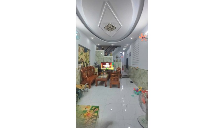 BÁN NHÀ GÒ VẤP 104M2, 3 TẦNG, GIẢM SỐC 300 TRIỆU CÒN NHỈNH 5 TỶ.