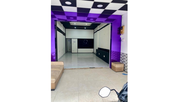 Cần Cho thuê Mặt bằng kinh doanh vị trí  đẹp - giá rẻ tại quận Tân Phú, TPHCM