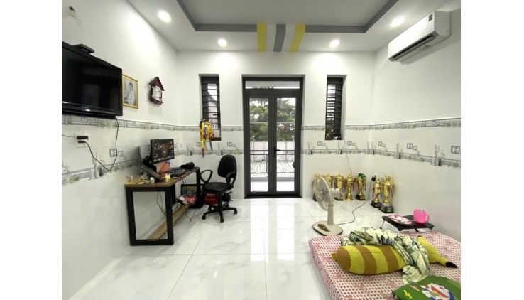 Mặt tiền Kinh Doanh Mã Lò Lê Văn Quới gần ngã tư 4 xã 77m2,2Tầng Nhỉnh 5tỷ