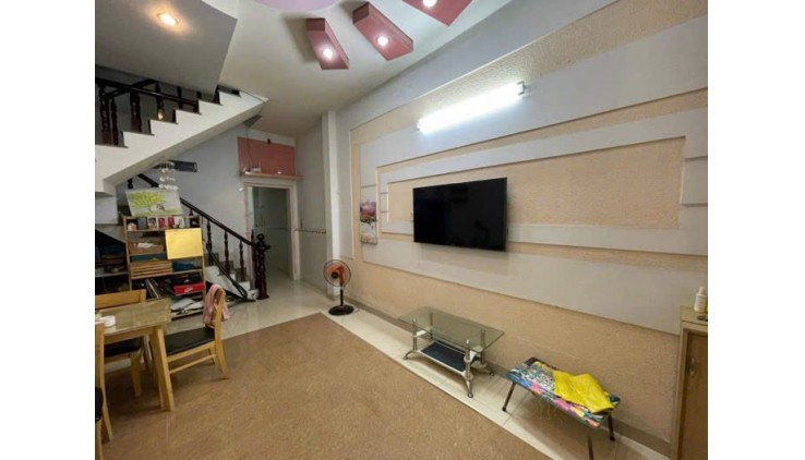 Bán nhà HXH Lê Đình Cẩn, Tân Tạo, Bình Tân,

DT 65m2 - 4×16 - 2 tầng,

Giá 4.79 tỷ TL.