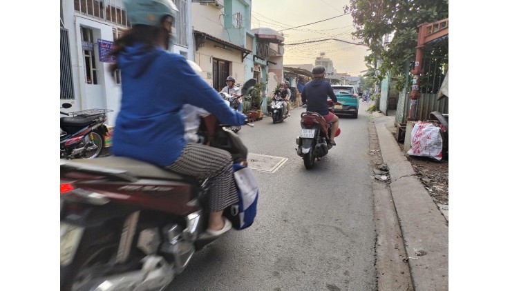 Mặt tiền Kinh Doanh Mã Lò Lê Văn Quới gần ngã tư 4 xã 77m2,2Tầng Nhỉnh 5tỷ