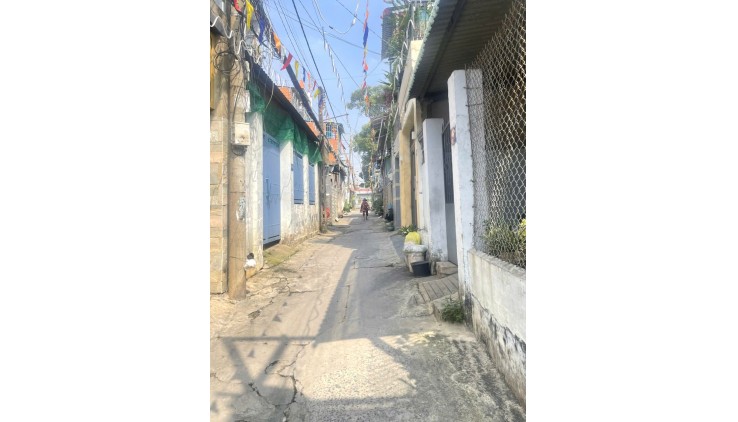 Nhà Nhỏ Xinh, Sổ Hồng,  Linh Đông, Thủ Đức, DT44M2 ( 4 x 11 ) giá chỉ 1.8ty