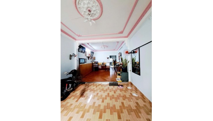 BÁN NHÀ GÒ VẤP,HXH, 82M2, 3 TẦNG ĐÚC, NHỈNH 5 TỶ.