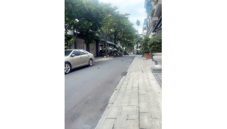 BÁN BIỆT THỰ  4 TẦNG, 112M2, KHU VIP BÀU CÁT 1, TÂN BÌNH, GIÁ 31.5 TỶ - SỔ HỒNG CHÍNH CHỦ