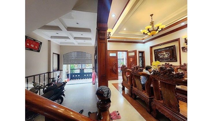 BÁN BIỆT THỰ  4 TẦNG, 112M2, KHU VIP BÀU CÁT 1, TÂN BÌNH, GIÁ 31.5 TỶ - SỔ HỒNG CHÍNH CHỦ