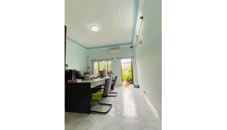 Bán nhanh trong năm, 14 tỷ, nhà HXH Hoàng Hoa Thám, Tân  Bình,95 m2 4 tầng