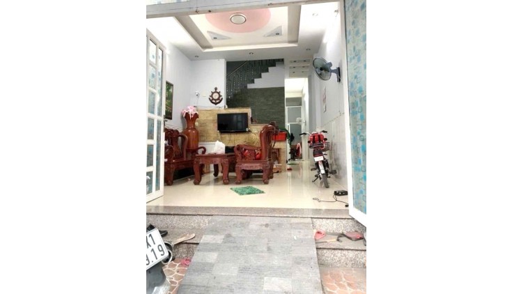 NHà MỚi, ở Ngay, Hẻm xe hơi, 4 PN, Gần Hoàng Diệu, Thủ Đức, DtsD 120m2, chỉ 5ty hơn