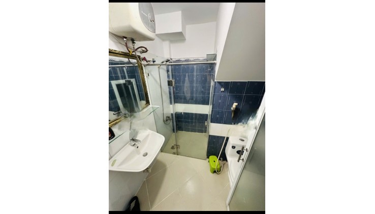 Bán Gấp Nhà Trần Văn Đang 70m2 3 Tầng, 3.9mx 18m nhỉnh 6 tỷ Phường 9 Quận 3