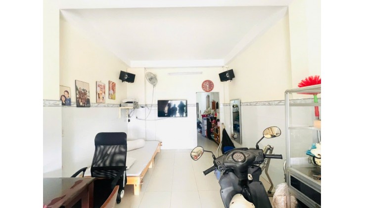 NHÀ NHỎ XINH, BÌNH CHIỂU THỦ ĐỨC, DT 45M2 ( 4 x 14 ) x2t, đường 12m, giá chỉ 3.45tyt