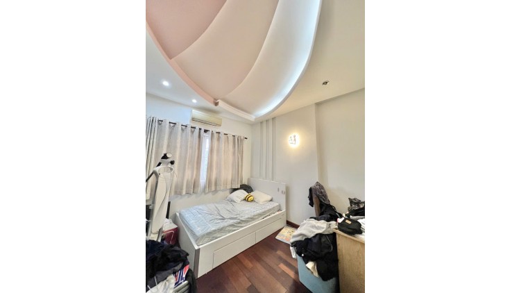 BÁN NHÀ MẶT TIỀN  QUẬN 10 - 68M2 - 5 TẦNG - 16.8 TỶ - VỊ TRÍ VÀNG - SỔ ĐỎ CHÍNH CHỦ