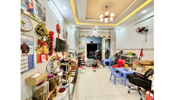 Nhà Mt APĐ10 Q12 - 80m2 - 2 tầng - đường 10m- phù hợp vừa ở vừa kinh doanh - chỉ nhỉnh 4 tỷ