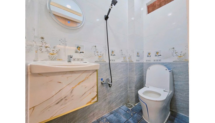 QUANG TRUNG KHU VÍP TRUNG TÂM - NHÀ 2 TẦNG MỚI ĐẸP - KHU VỰC CHO THUÊ TỐT - 23M2 - CÁNH HẺM XE HƠI ĐÚNG VÀI MÉT - CHỈ 2.99 ĐỒNG.