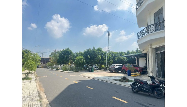 Bán đất đường Vườn Lài ,An Phú Đông,Quận 12 chỉ nhỉnh 4 tỷ.