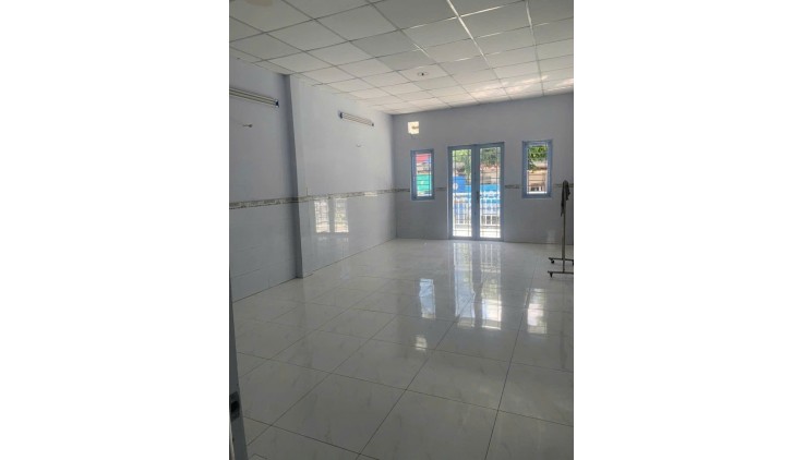 Bán nhà Mặt tiền Nguyễn Kiệm -  Phường 3, Q. Gò Vấp, 4.1x11m, 2 Tầng, HĐT 10tr, 5.6 tỷ.