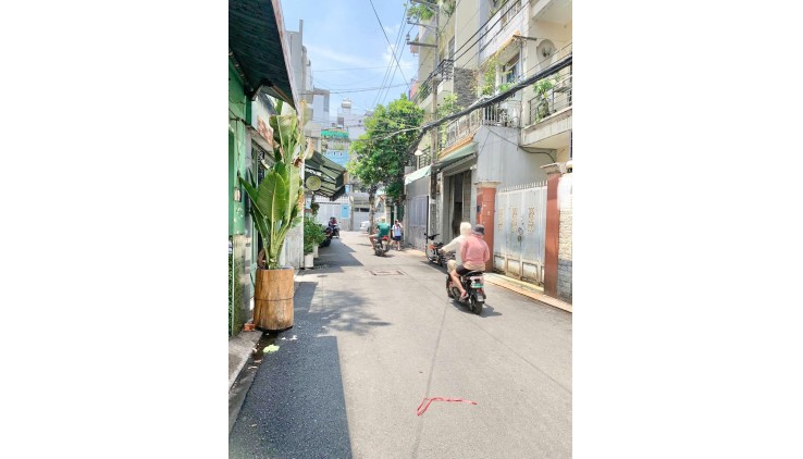 CHỦ GẤP BÁN HẠ 2.2 TỶ , HOÀNG HOA THÁM, TÂN BÌNH - 80M2, 4 TẦNG, 11.2 TỶ .
