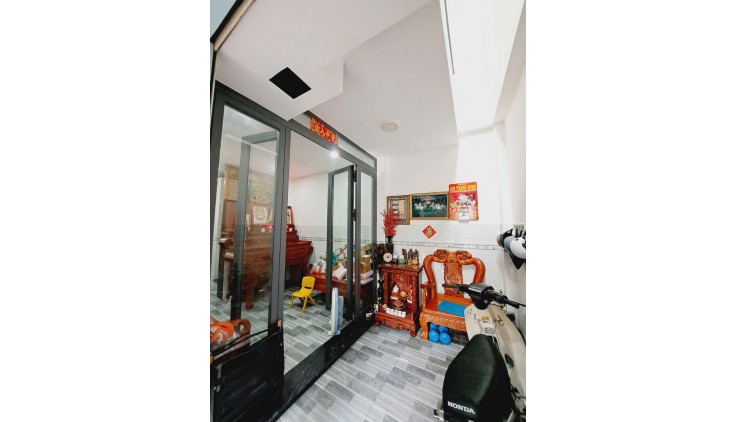 Siêu Phẩm Nhà mới đón tết Trường Chinh  giáp Tân Bình 34m2,4Tầng Nhỉnh 4tỷ