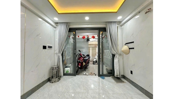 5.95 tỷ- bán nhà 3 tầng Lê Văn Duyệt-giáp Quận 1- DT 53m2( 3,5mx15m)- 5PN- nhà mới ở liền
