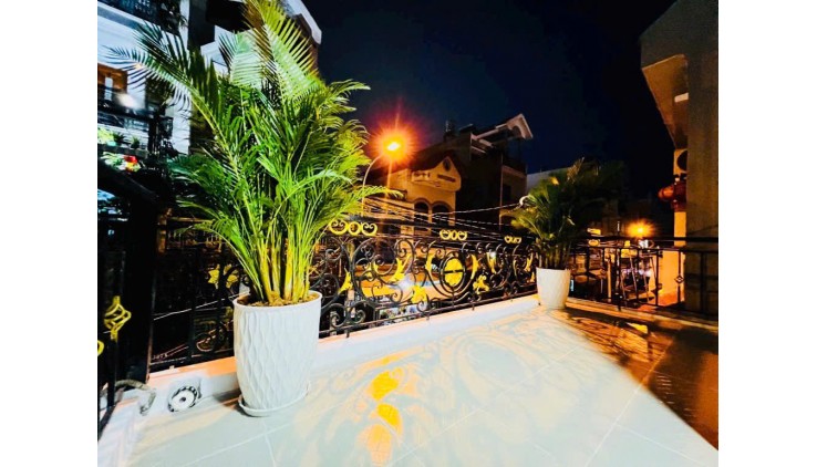 Mặt Tiền Kinh Doanh Đắc Địa - Chợ Hiệp Thành, 3 Phòng Ngủ, Nội Thất Cao Cấp, Giá Chỉ 5 Tỷ 2