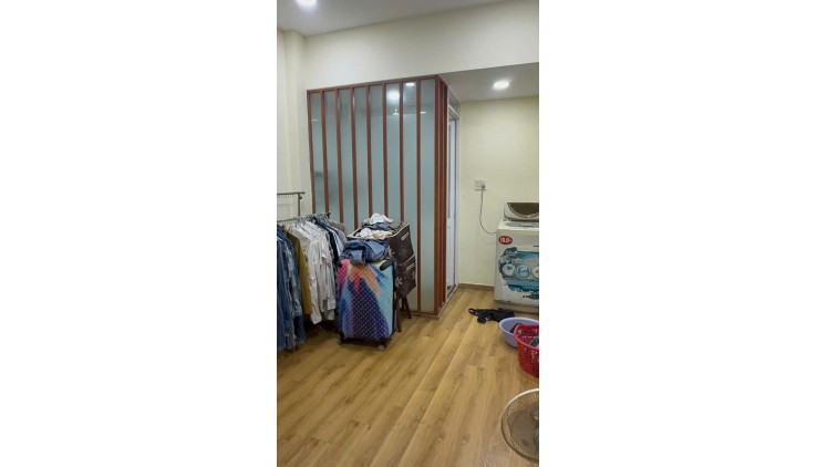 HXH thông Hương Lộ 2 Bình Tân 3 tầng 35m2 nhỉnh 3 tỷ.
