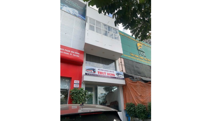 Quận Thủ Đức  ! CHO THUÊ MB – N/C 1 hầm lửng 3 lầu , VỊ TRÍ KINH DOANH ĐẸP LẮM, Tel : 0909121212 ( chính chủ )