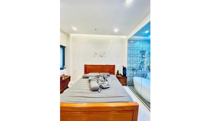 BÁN NHÀ 3 TẦNG, 52M2,  PHẠM VĂN BẠCH, TÂN BÌNH , HXH 8M THÔNG  - GIÁ 6.9 TỶ - SỔ ĐỎ CHÍNH CHỦ