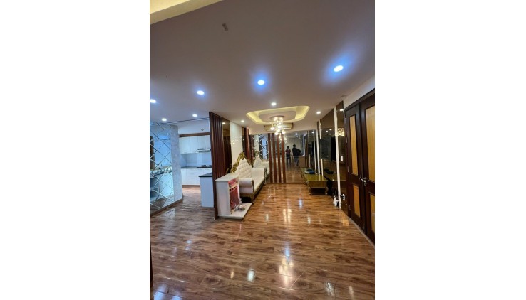 Cho thuê CĂN HỘ 2PN DECOR như hình, tại 2A Nguyễn Sỹ Sách , P15, Tân Bình.