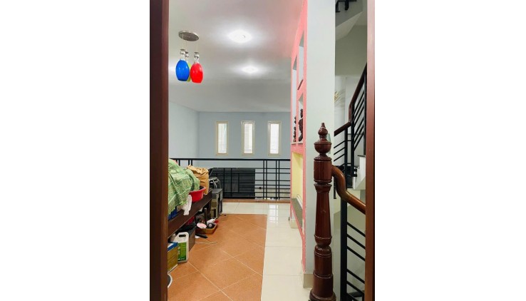 BÁN NHÀ HẺM 6M , 7C VÔ NHÀ , TÂN HẢI - TÂN BÌNH - 13,8 TỶ - 104M² - 4 TẦNG - 4PN - 5WC .