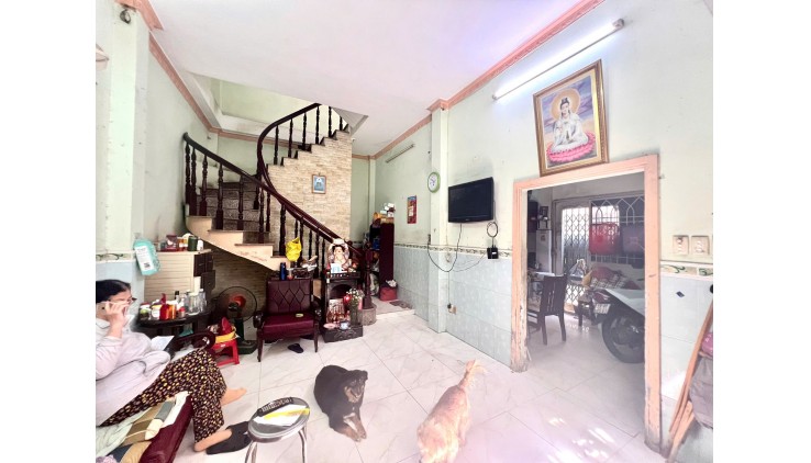 4.98 tỷ- NHÀ FULL KẾT CẤU 1 TRỆT 3 LẦU, SÁT MẶT TIỀN ĐƯỜNG PHẠM NGŨ LÃO- VUÔNG ĐẸP