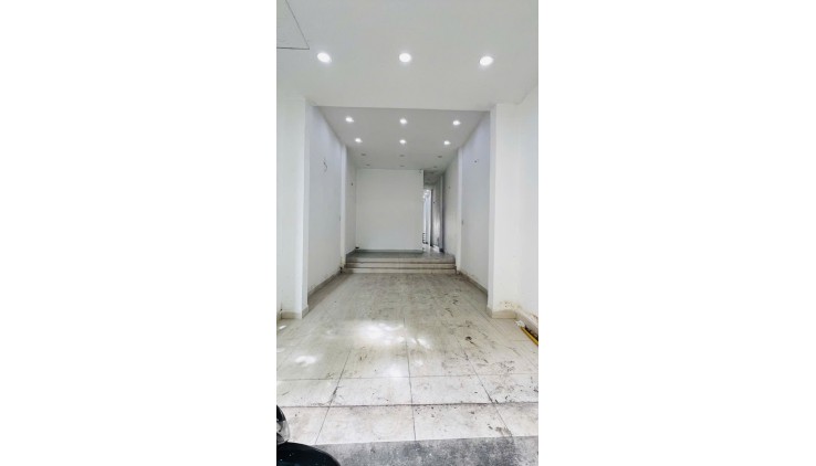 BÁN NHÀ MẶT PHỐ CỘNG HÒA - TÂN BÌNH - 41 TỶ - 166M2 - 2 TẦNG - SỔ HỒNG