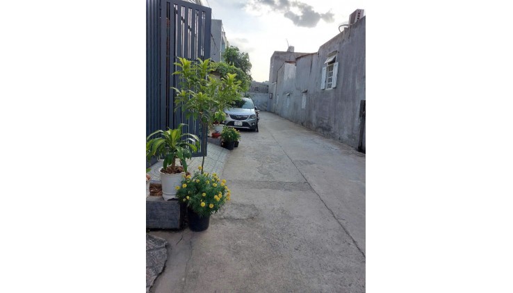 NHÀ Mới về, Đình Phong Phú, Q9, Đường 5m, DT 72m2( 4.5 x 16 ) x2 t, giá chỉ 4.75ty