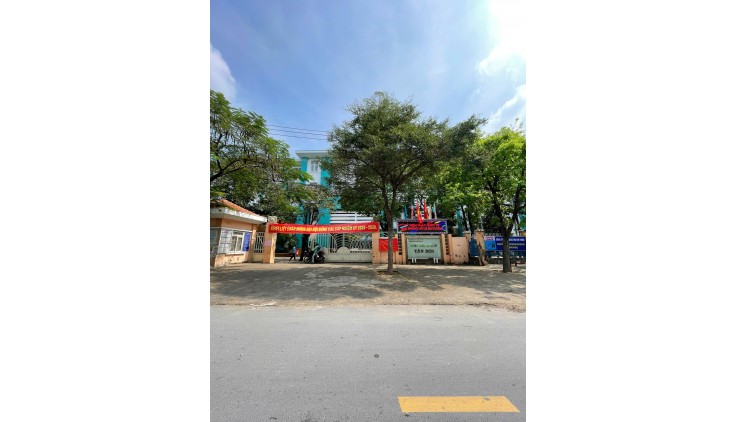 BÁN NHÀ NGUYỄN DUY CUNG 4,5M X 13.5M, HẺM 5M 2 TẦNG - CẠNH EMART 2 - NHỈNH 5 TỶ 8 TL