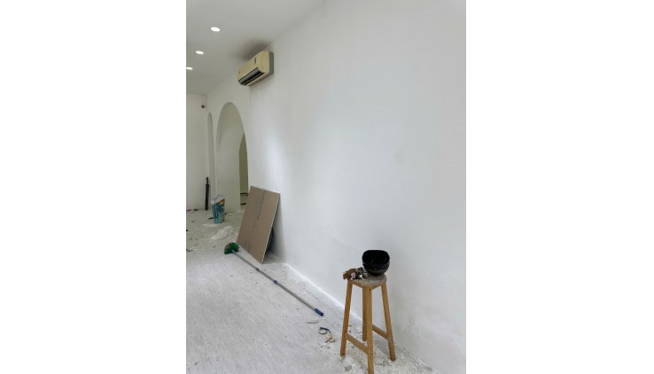 Bán shophouse 110m2 mặt tiền Lê Văn Sĩ kinh doanh sầm uất