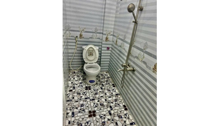 NHỈNH 3 TỶ - ĐẸP KHÔNG TỲ VẾT - QUẬN 12 - CHỢ HIÊP THÀNH CÁCH 100M KHU VỰC SẦM UẤT NHIỀU TIỆN ÍCH.