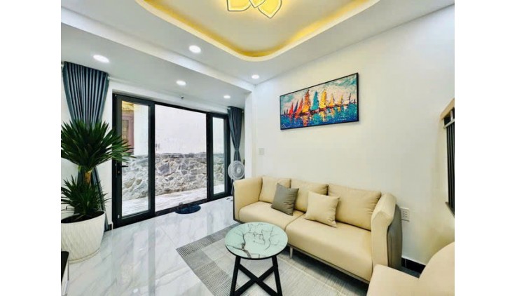 Nhà mới xây Nguyễn Văn Nghi , 2 tầng, 28m2 căn góc cực thoáng, giá chỉ 3.85 tỷ TL