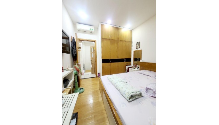 CHỈ 3T9 CÓ NGAY NHÀ  - 22M2 - 4TẦNG - CÁCH HẺM XE TẢI 10M - 2PN - 3WC  - NÚI THÀNH -TÂN BÌNH - CHỦ TẶNG TOÀN BỘ NỘI THẤT