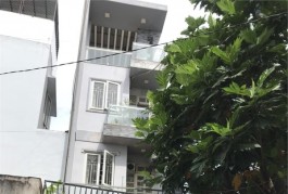 Ngay Công Viên Làng Hoa, Nhà 77m2 + 4 Tầng, Giá 9,8 tỷ