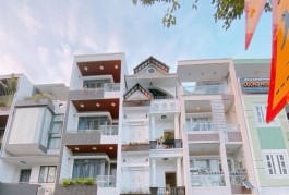BÁN NHÀ 4 TẦNG, MẶT TIỀN ĐƯỜNG SỐ QUẬN 7 - GIÁ 15.8 TỶ - VỊ TRÍ VÀNG, SỔ HỒNG CHÍNH CHỦ