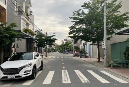 BÁN NHÀ LỘC BUÔN BÁN NGAY VĂN CAO HẺM XH , 70M, GIÁ CHỈ NHỈNH 6 TỶ.