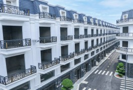 Bán nhà phố giáp Gò Vấp, giá 5.1 tỷ, 5 lầu, hẻm xe hơi.