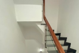 Giá 4.55 tỷ bán gấp nhà TRƯỜNG SA, PHÚ NHUẬN, 3 lầu, 4m ngang