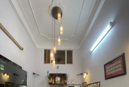Chính chủ cần bán Nhà Quận 4 nhà đúc kiên cố 2 lầu 1 lửng 1 sân thượng