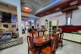 Mặt tiền Lê Bôi 6x20 Mới ở ngay 5 tầng sổ riêngchỉ 10 tỷ 5