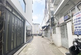 Bán gấp nhà LÊ QUANG ĐJỊNH - 4.3m x 13m - hẻm ô tô vào nhà nhỉnh 7 tỷ