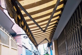 Bán nhà gần HXH,3 phòng ngủ, 4x10m, sát khu HimLam quận 7.